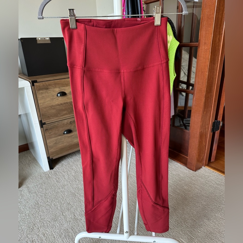 Lululemon Ribbed 7/8 Leggings